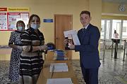 Вручение аттестатов